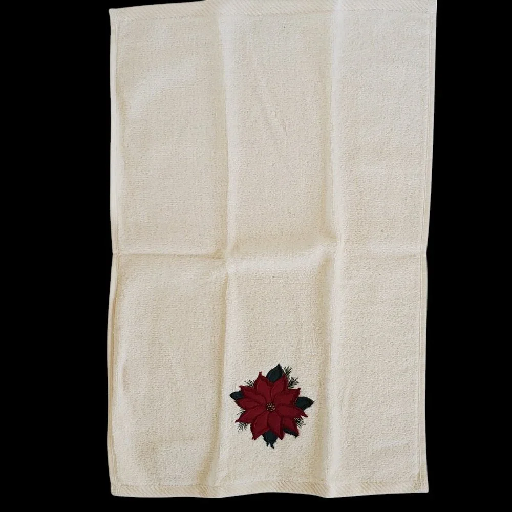 Christmas Holiday 4 Fingertip Guest Towels Applique Poinsettia Star White Cream